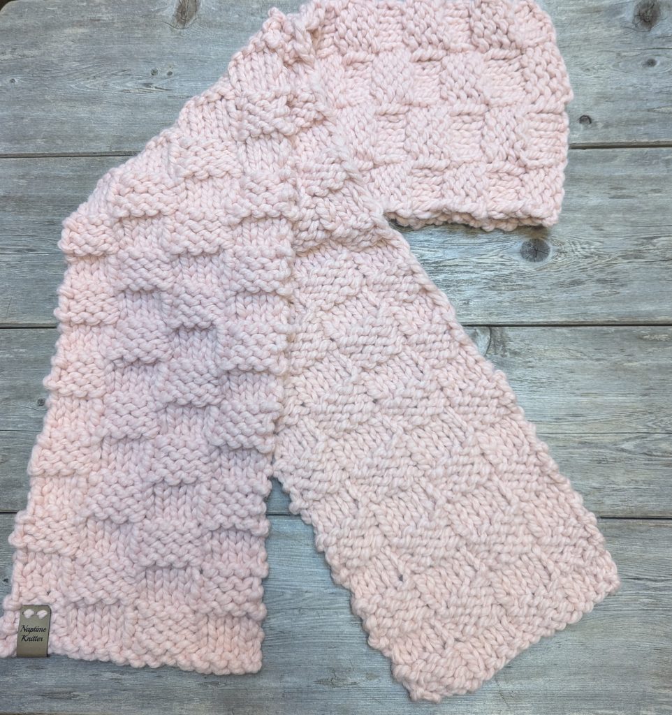 Easy Checkered Knitted Scarf Pattern